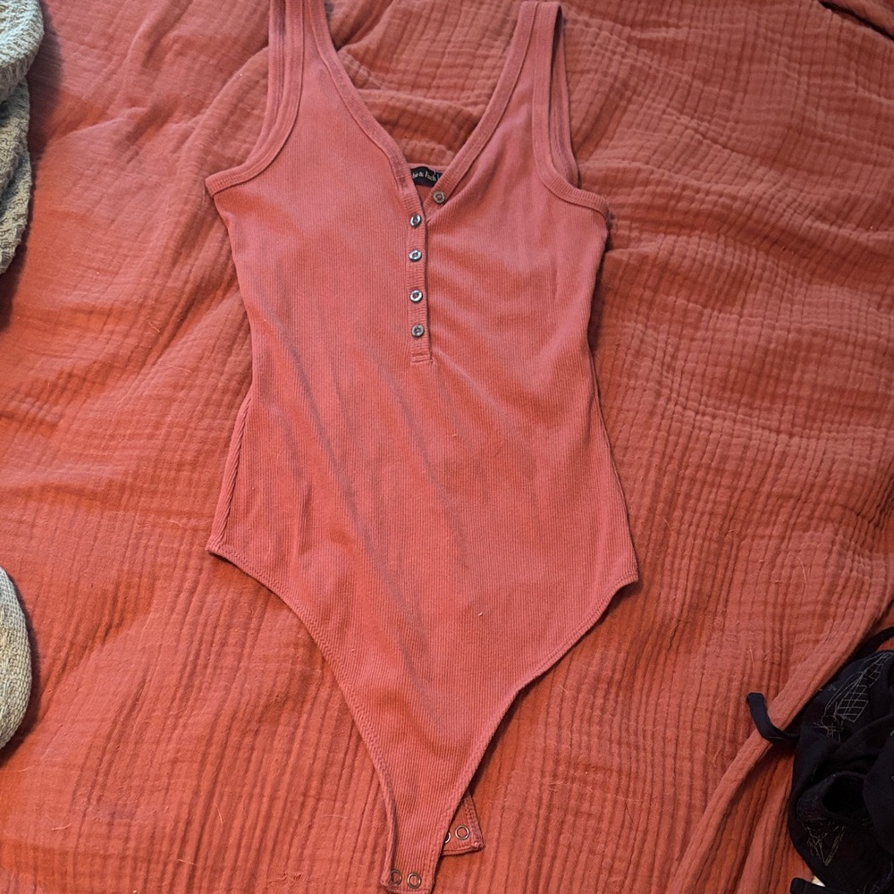 Pinkish Abercrombie Sleeveless Button-Up Bodysuit